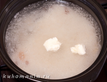 рис с сухофруктами залитый водой с маслом