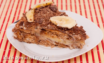 торт с пряниками и бананами со сметаной
